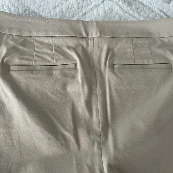 Talbots Chatham Tan Cropped Pants Size 6. NWOT - Picture 6 of 8